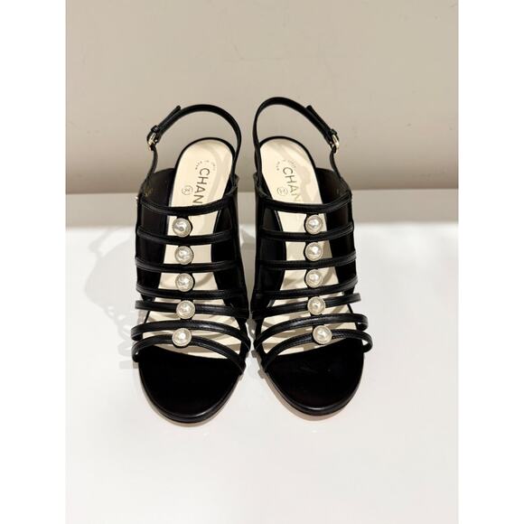 NWOT Chanel Leather Embellished Pearl Slingback Sandals Black Women's Size EU 41 - Picture 3 of 9